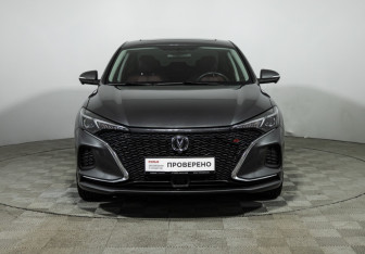Подержанный автомобиль Changan Eado Plus 2023 года (2 фото)