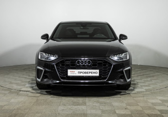 Подержанный автомобиль Audi A4 Sedan 2021 года (2 фото)