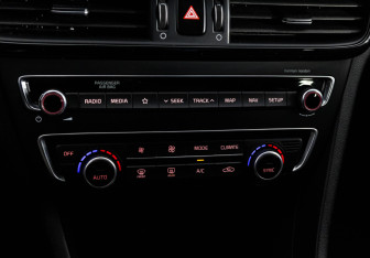 Подержанный автомобиль Kia Optima Sedan 2019 года (14 фото)