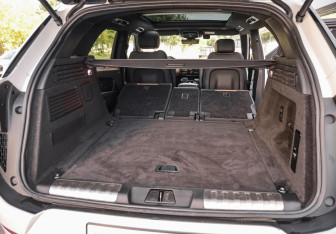 Подержанный автомобиль Land Rover Range Rover Sport 2022 года (35 фото)