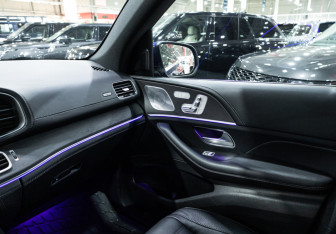 Подержанный автомобиль Mercedes-Benz GLE 2019 года (22 фото)