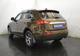 Подержанный автомобиль Zotye T600 2017 года (7 фото)