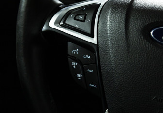 Подержанный автомобиль Ford Mondeo Sedan 2016 года (18 фото)