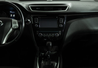 Подержанный автомобиль Nissan Qashqai 2014 года (14 фото)