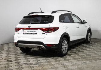 Подержанный автомобиль Kia Rio Hatchback 2018 года (5 фото)