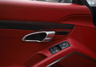 Подержанный автомобиль Porsche 911 Convertible 2013 года (35 фото)