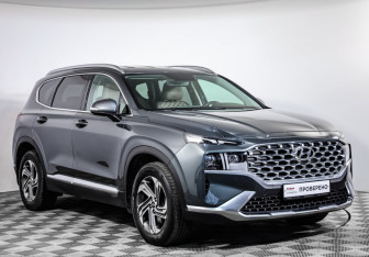 Подержанный автомобиль Hyundai Santa Fe 2022 года (3 фото)