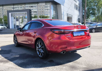 Подержанный автомобиль Mazda 6 Sedan 2020 года (6 фото)