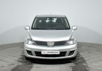 Подержанный автомобиль Nissan Tiida Sedan 2008 года (2 фото)