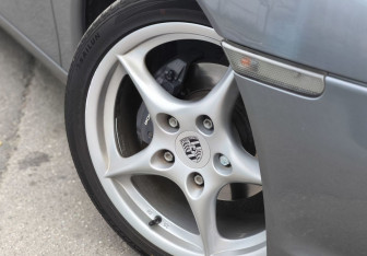 Подержанный автомобиль Porsche Boxster 2004 года (13 фото)
