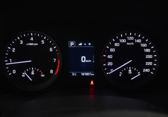 Подержанный автомобиль Hyundai Tucson 2016 года (20 фото)