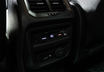 Подержанный автомобиль Volkswagen Tiguan 2019 года (18 фото)