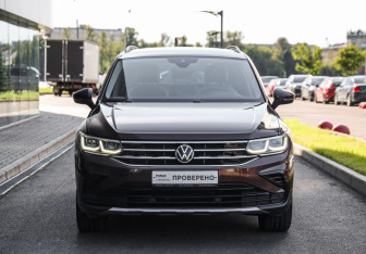 Подержанный автомобиль Volkswagen Tiguan 2021 года (4 фото)