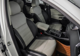 Подержанный автомобиль Kia Sorento 2018 года (25 фото)