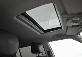 Подержанный автомобиль Infiniti QX80 2019 года (15 фото)