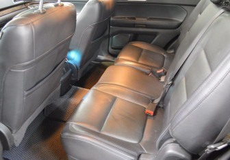 Подержанный автомобиль Ford Explorer 2015 года (9 фото)