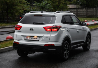 Подержанный автомобиль Hyundai Creta 2017 года (6 фото)