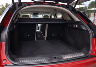 Подержанный автомобиль Land Rover Range Rover Velar 2020 года (34 фото)