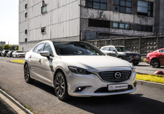 Подержанный автомобиль Mazda 6 Sedan 2016 года (5 фото)