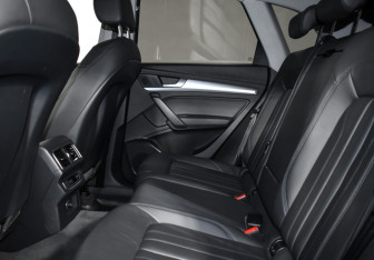 Подержанный автомобиль Audi Q5 2017 года (13 фото)