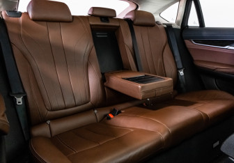 Подержанный автомобиль BMW X6 2017 года (28 фото)