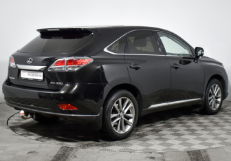 Подержанный автомобиль Lexus RX 2015 года (5 фото)