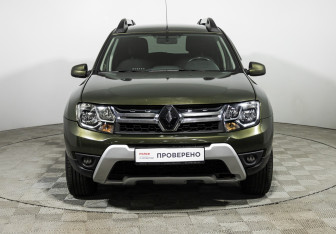 Подержанный автомобиль Renault Duster 2020 года (2 фото)