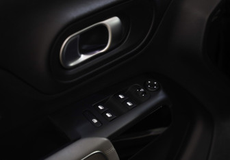 Подержанный автомобиль Citroen C5 Aircross 2020 года (23 фото)