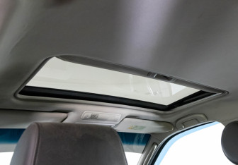 Подержанный автомобиль Nissan Pathfinder 2008 года (12 фото)