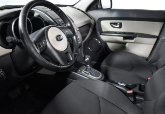 Подержанный автомобиль Kia Soul 2013 года (9 фото)
