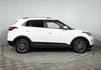 Подержанный автомобиль Hyundai Creta 2021 года (4 фото)