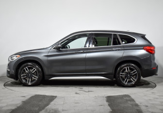 Подержанный автомобиль BMW X1 2019 года (8 фото)