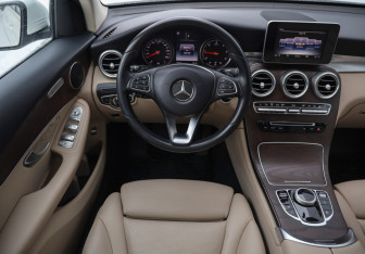 Подержанный автомобиль Mercedes-Benz GLC Coupe 2016 года (11 фото)