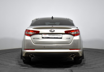 Подержанный автомобиль Kia Optima Sedan 2013 года (6 фото)