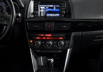 Подержанный автомобиль Mazda CX-5 2012 года (16 фото)