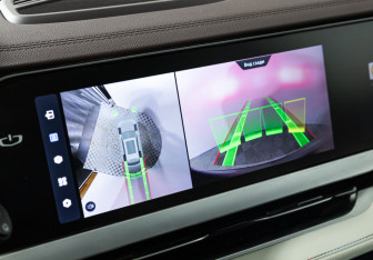 Подержанный автомобиль Geely Monjaro 2023 года (18 фото)