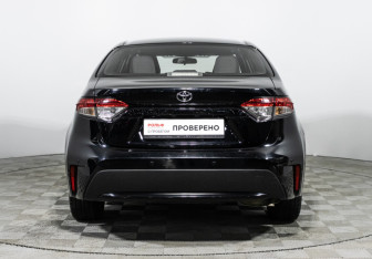 Подержанный автомобиль Toyota Corolla Sedan 2020 года (6 фото)