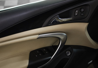 Подержанный автомобиль Opel Insignia Wagon 2014 года (21 фото)