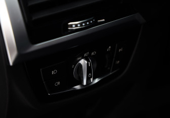 Подержанный автомобиль BMW X3 2019 года (23 фото)