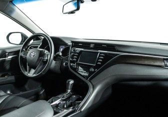 Подержанный автомобиль Toyota Camry Sedan 2020 года (9 фото)
