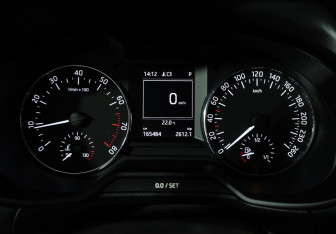 Подержанный автомобиль Skoda Octavia Liftback 2014 года (12 фото)