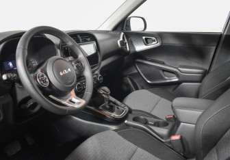 Подержанный автомобиль Kia Soul 2022 года (9 фото)