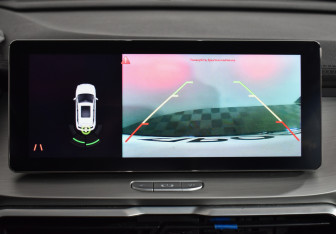 Подержанный автомобиль Geely Coolray 2022 года (15 фото)