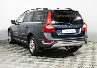 Подержанный автомобиль Volvo XC70 2008 года (7 фото)