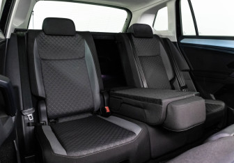 Подержанный автомобиль Volkswagen Tiguan 2020 года (25 фото)