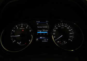 Подержанный автомобиль Nissan X-Trail 2021 года (13 фото)