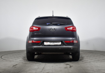 Подержанный автомобиль Kia Sportage 2011 года (6 фото)