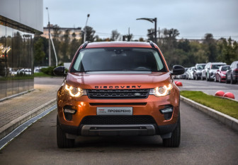 Подержанный автомобиль Land Rover Discovery Sport 2017 года (33 фото)