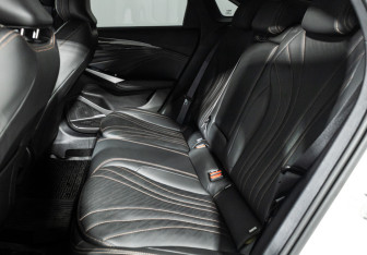 Подержанный автомобиль Geely Preface 2024 года (10 фото)