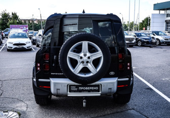 Подержанный автомобиль Land Rover Defender Suv 2021 года (7 фото)